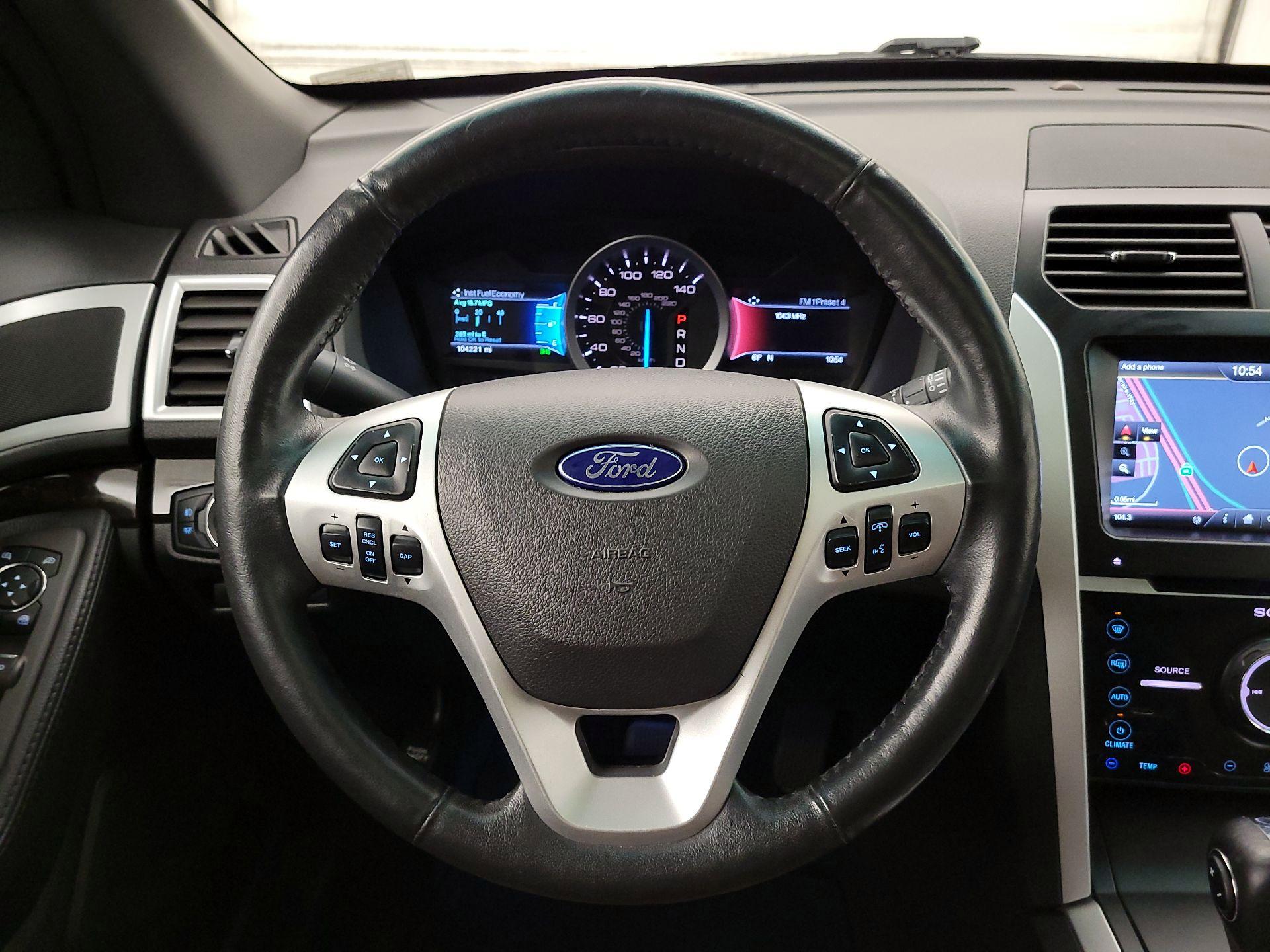 Thumbnail: 2015 Ford Explorer - 10