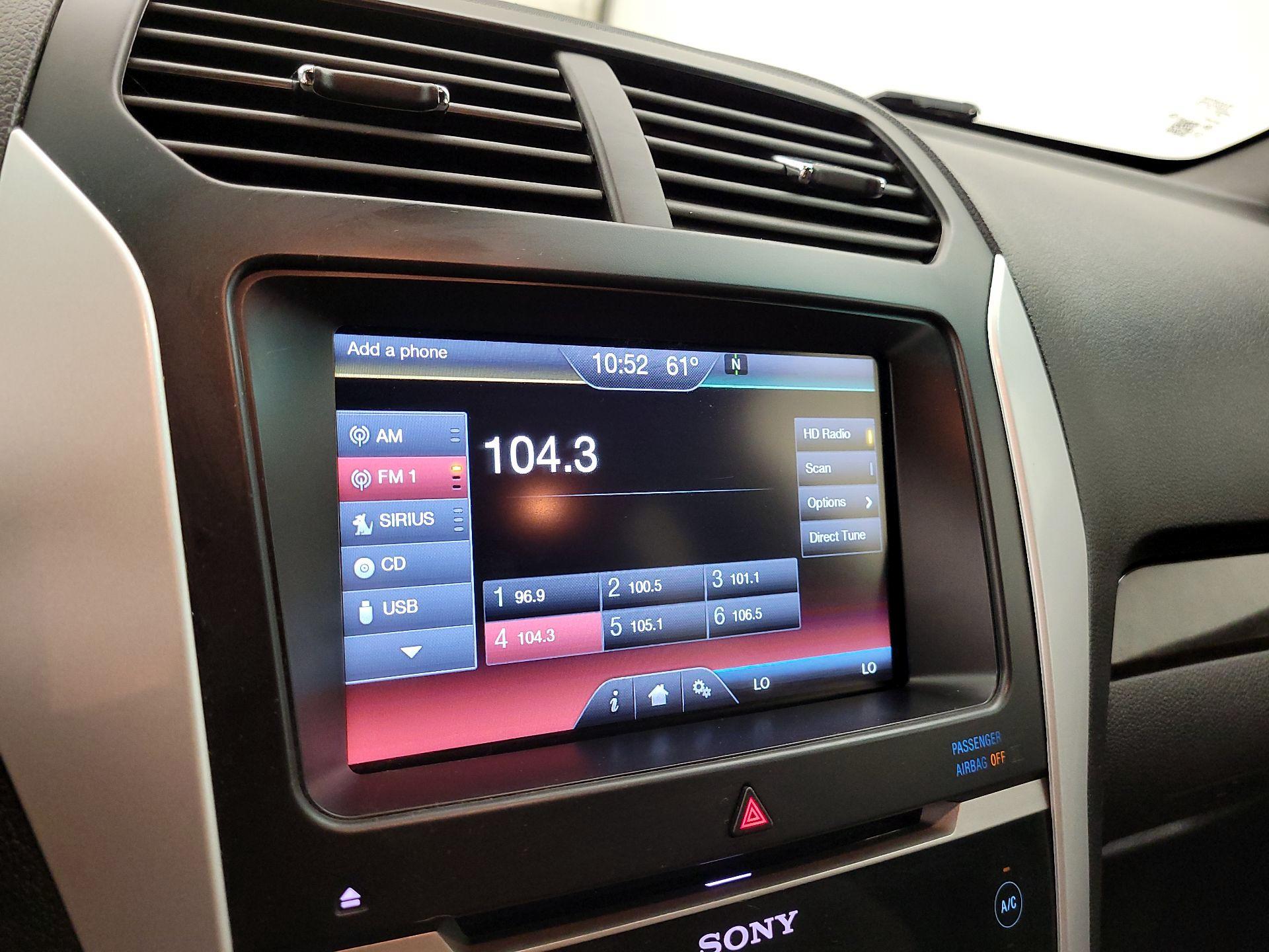 Thumbnail: 2015 Ford Explorer - 16