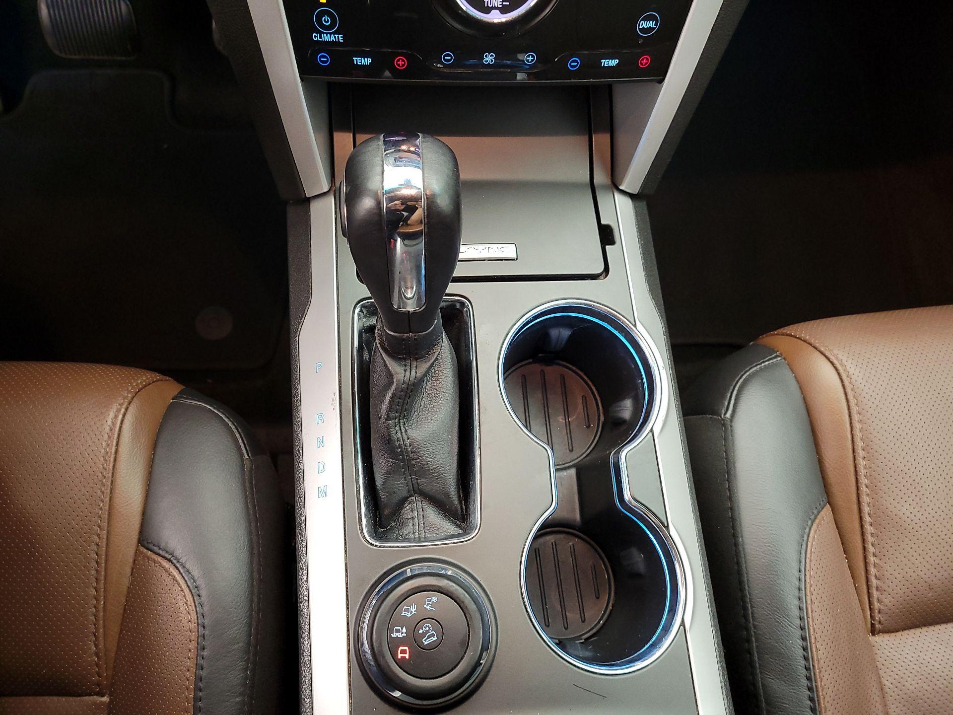 Thumbnail: 2015 Ford Explorer - 18