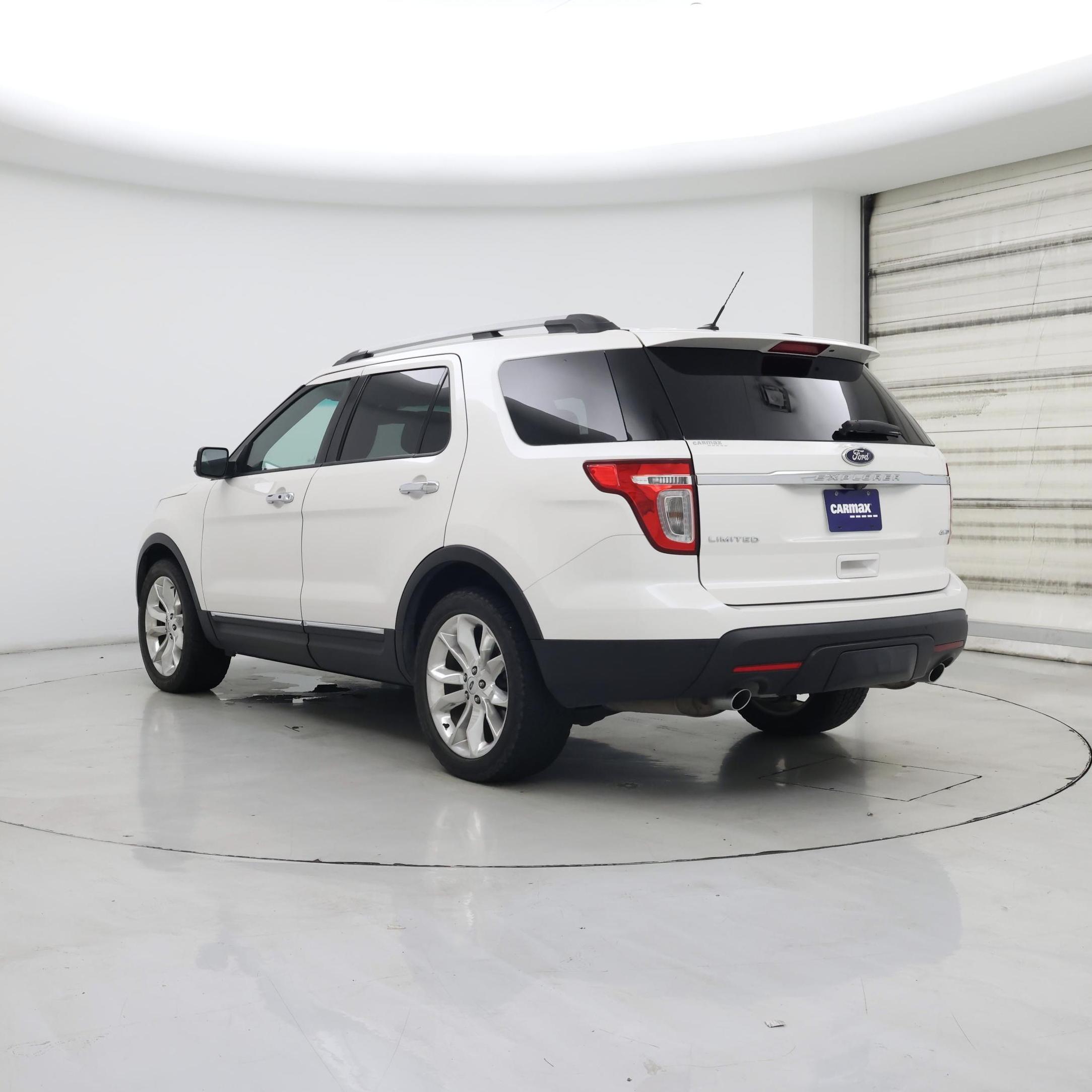 Thumbnail: 2015 Ford Explorer - 2