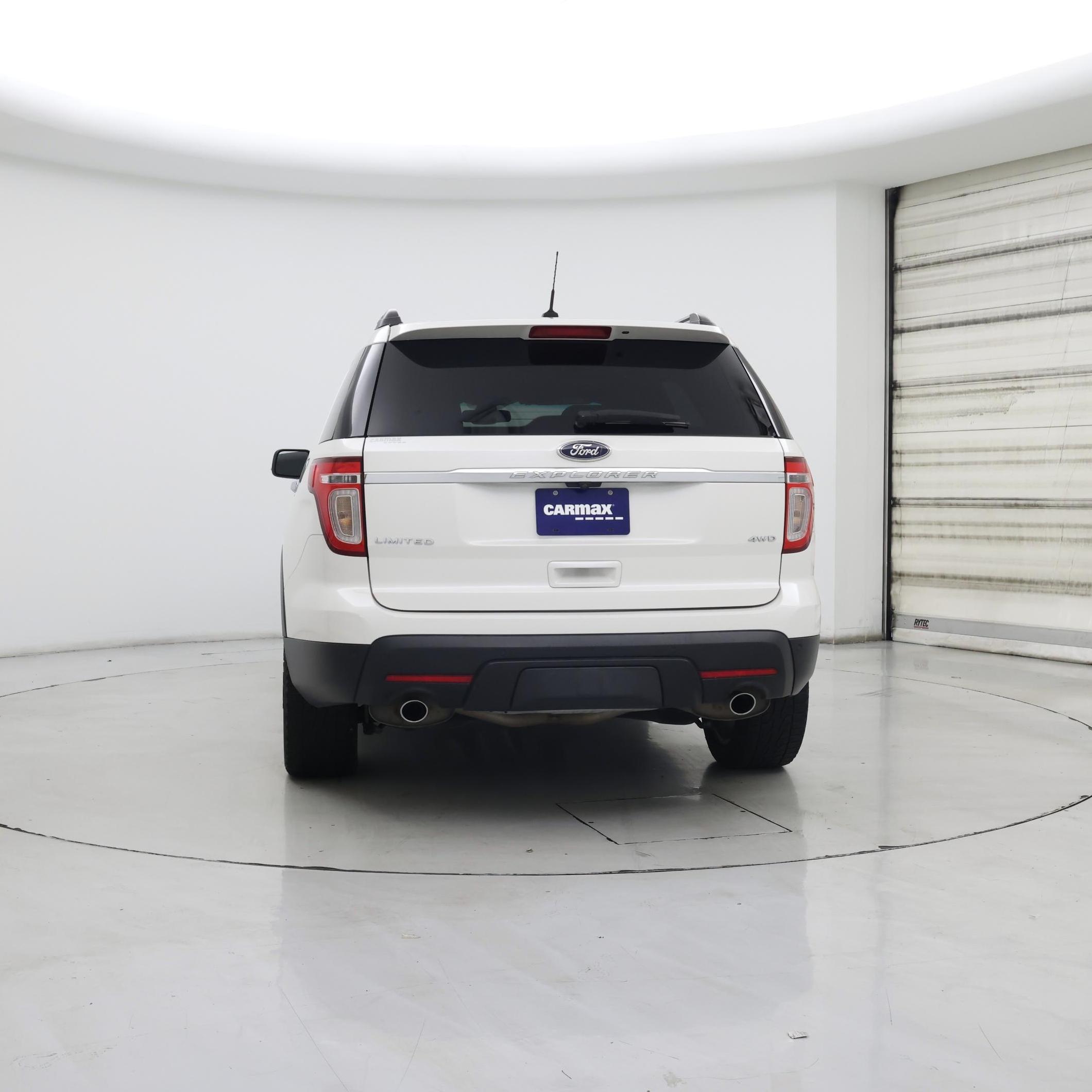 Thumbnail: 2015 Ford Explorer - 6
