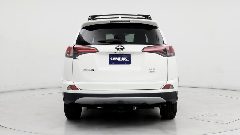 2017 Toyota RAV4 XLE 6