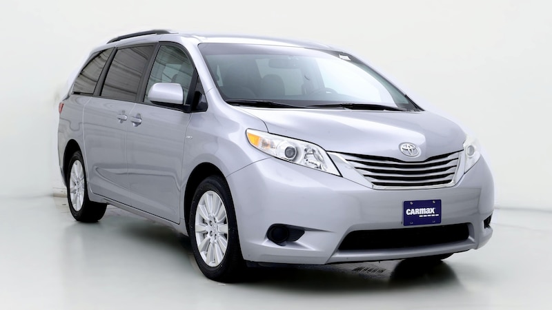 2017 Toyota Sienna LE Hero Image