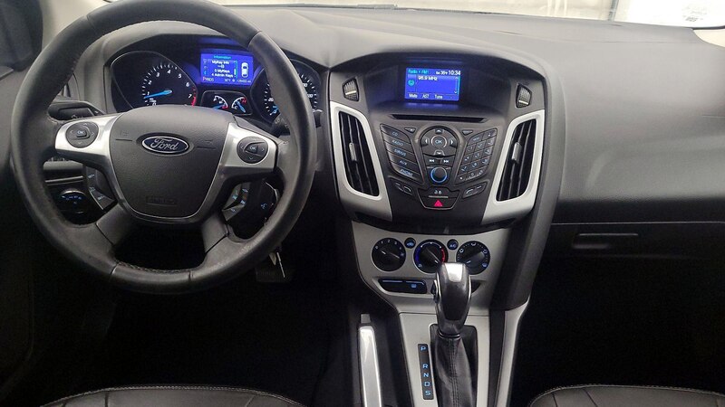 2013 Ford Focus SE 9