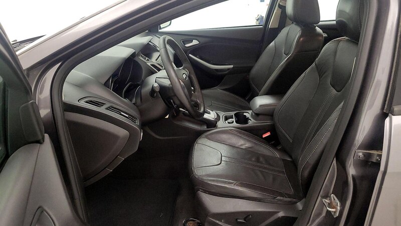 2013 Ford Focus SE 11