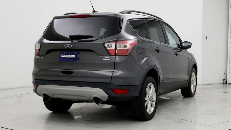 2017 Ford Escape SE 8