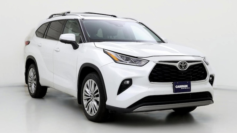 2023 Toyota Highlander Platinum Hero Image