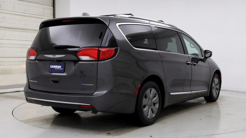 2019 Chrysler Pacifica Hybrid Limited 8