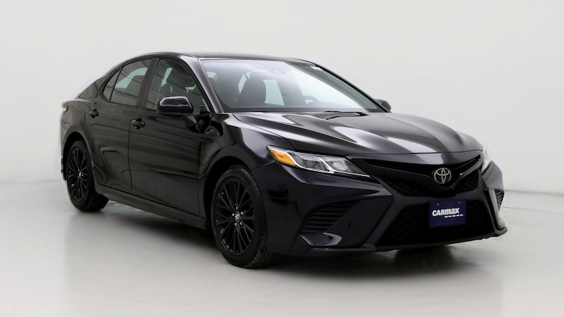 2020 Toyota Camry SE Hero Image