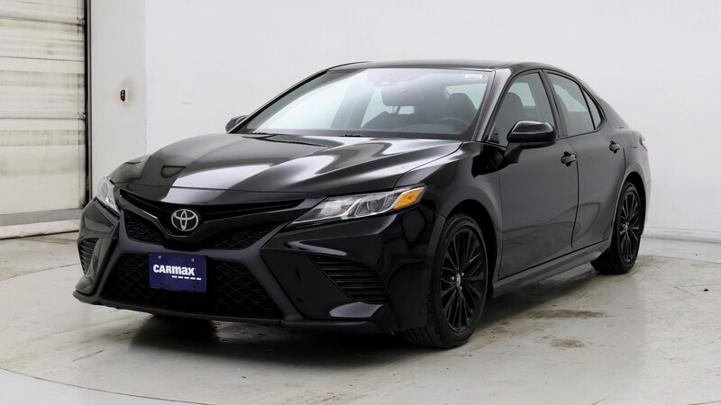 2020 Toyota Camry SE 4