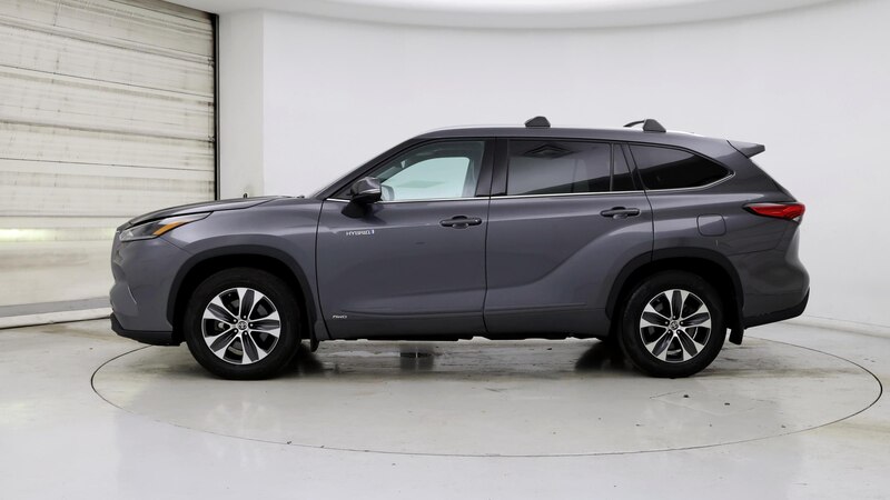 2021 Toyota Highlander XLE 3