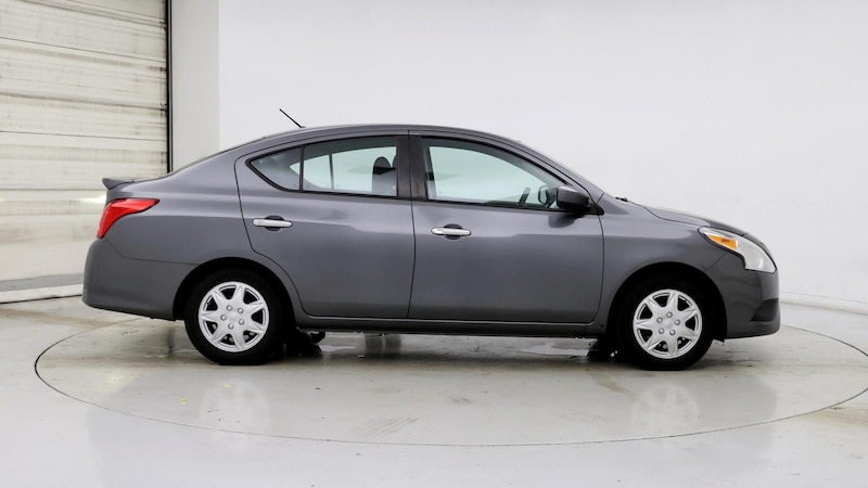 2016 Nissan Versa SV 7