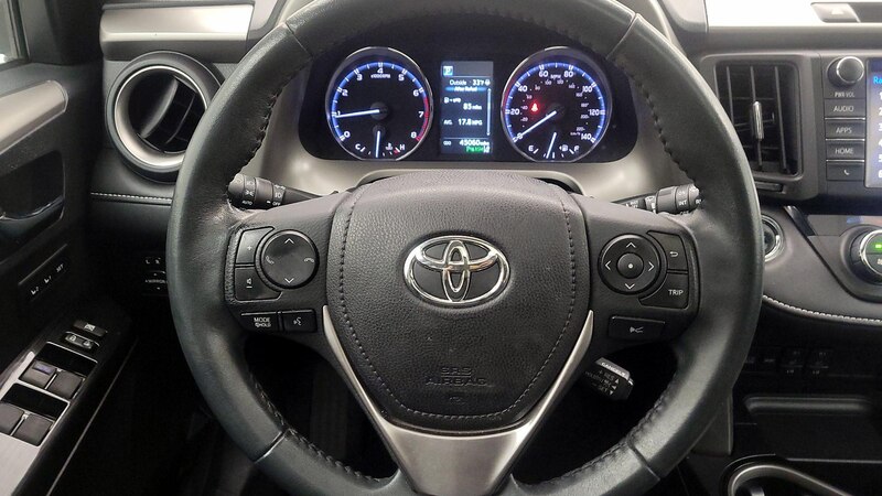 2017 Toyota RAV4 Limited 10