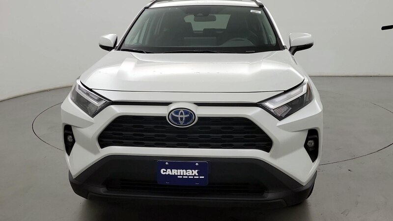 2024 Toyota RAV4 XLE Premium 2