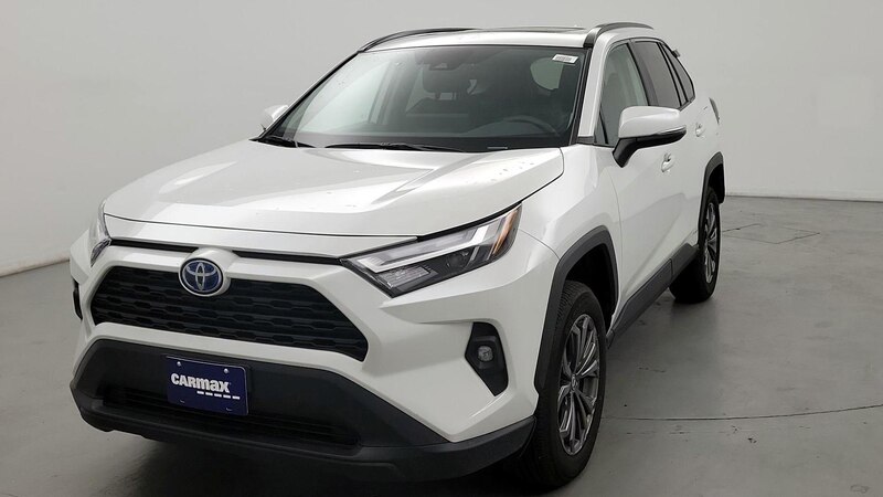 2024 Toyota RAV4 XLE Premium 3