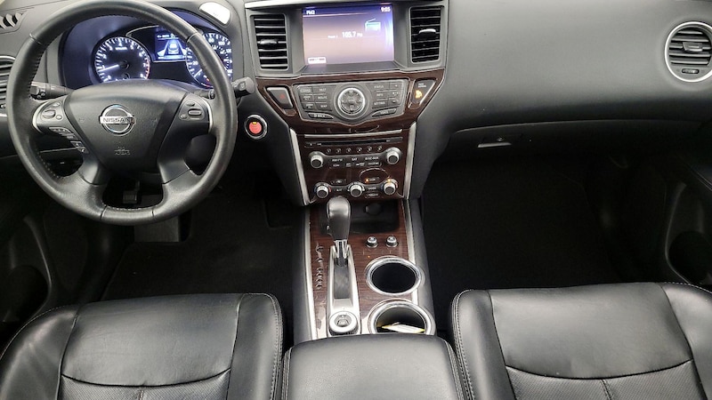 2016 Nissan Pathfinder Platinum 9