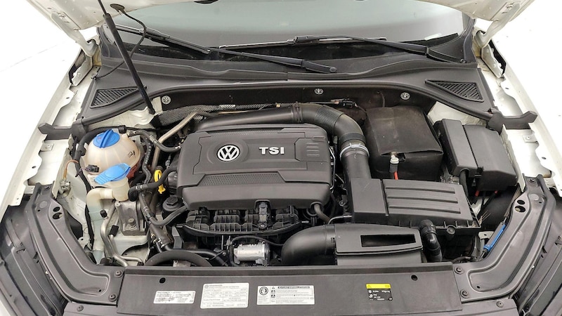 2017 Volkswagen Passat S 19