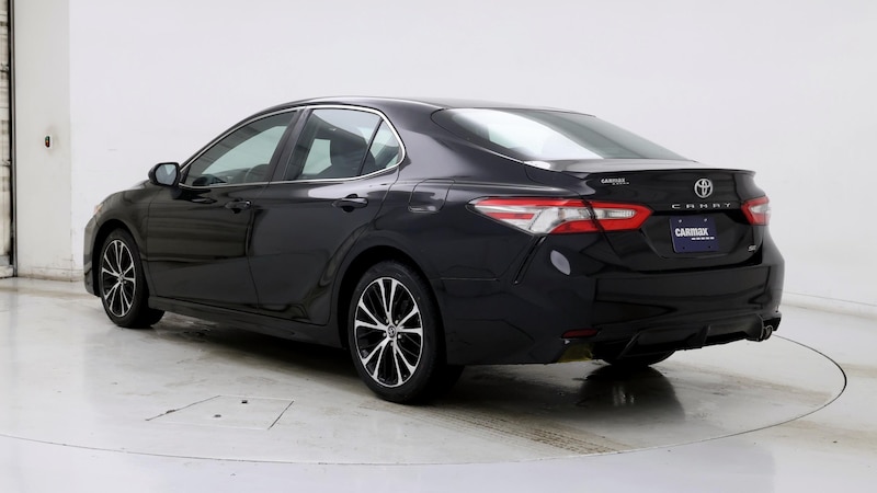 2018 Toyota Camry SE 2