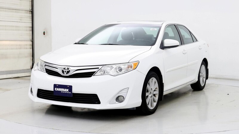 2014 Toyota Camry XLE 4