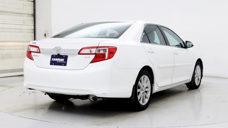 2014 Toyota Camry XLE 8