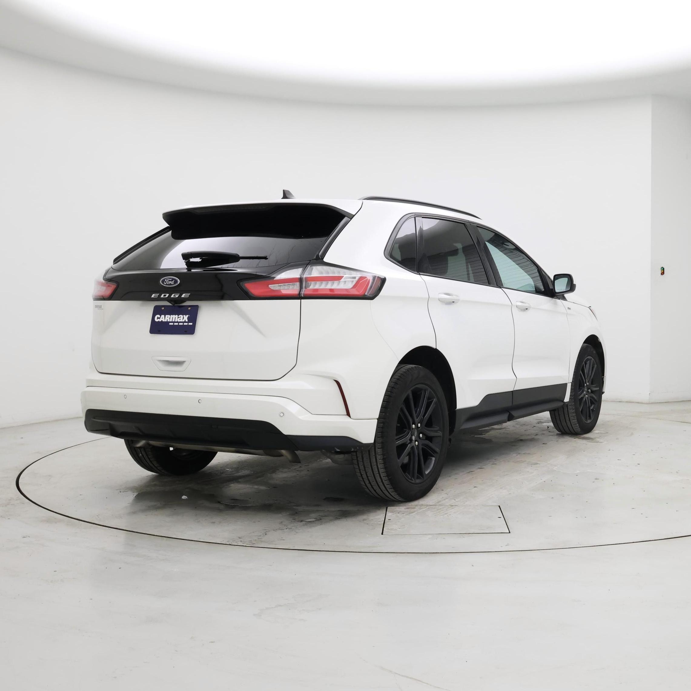 Thumbnail: 2022 Ford Edge - 8