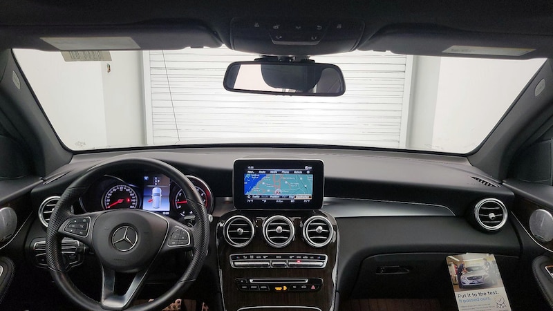 2019 Mercedes-Benz GLC 300 9