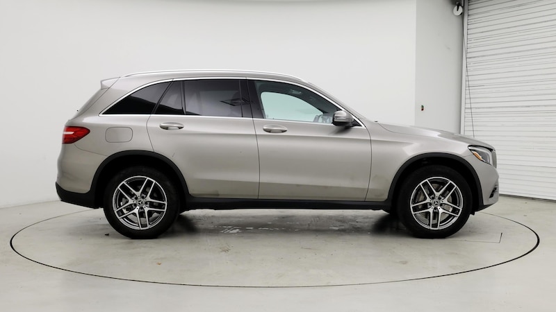 2019 Mercedes-Benz GLC 300 7