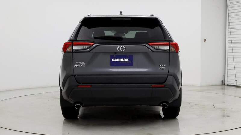 2019 Toyota RAV4 XLE 6