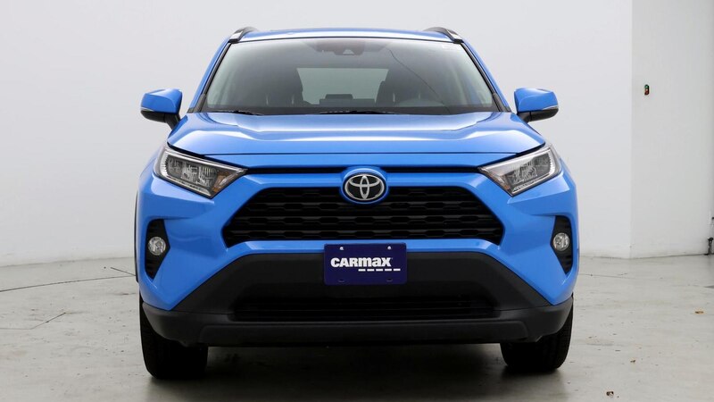 2020 Toyota RAV4 XLE Premium 5