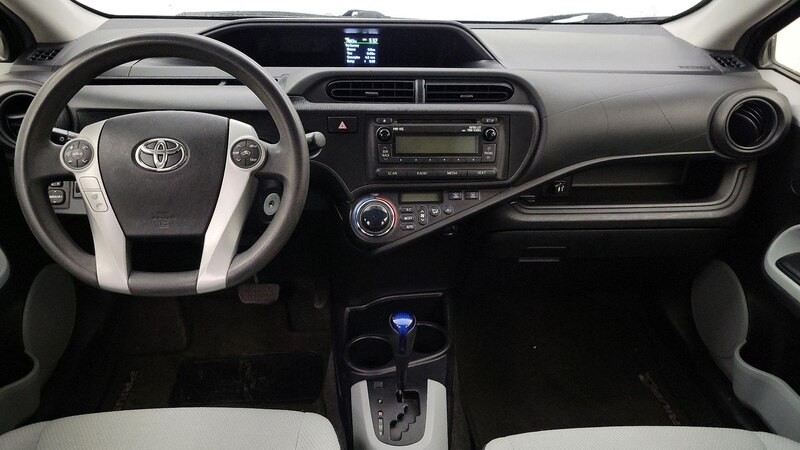 2013 Toyota Prius c One 9