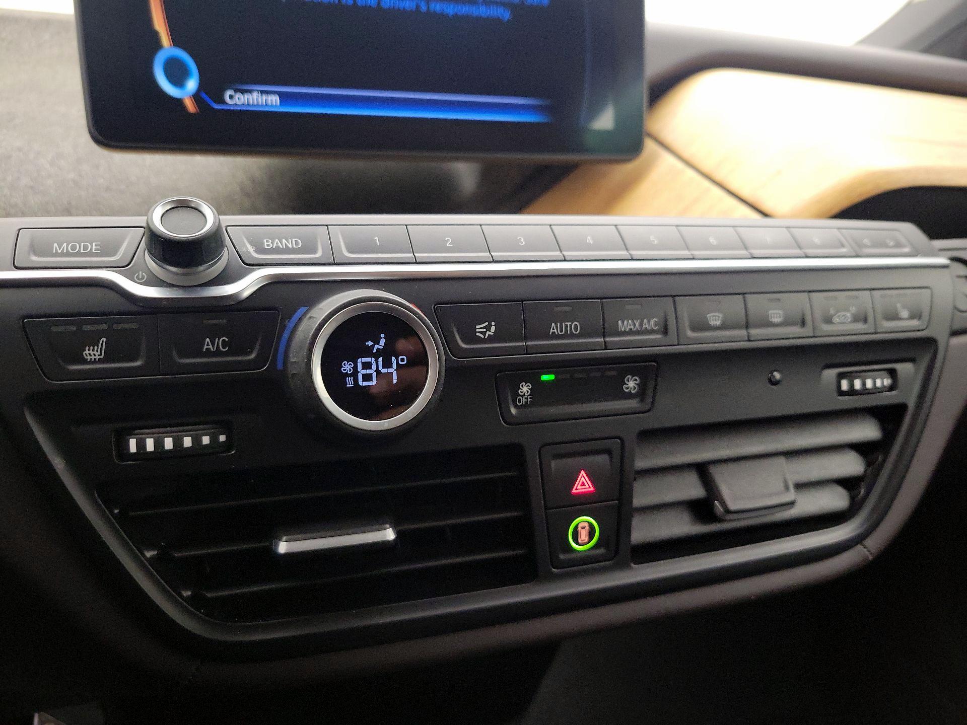 Thumbnail: 2015 BMW i3 - 17