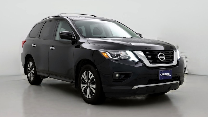 2017 Nissan Pathfinder SV Hero Image