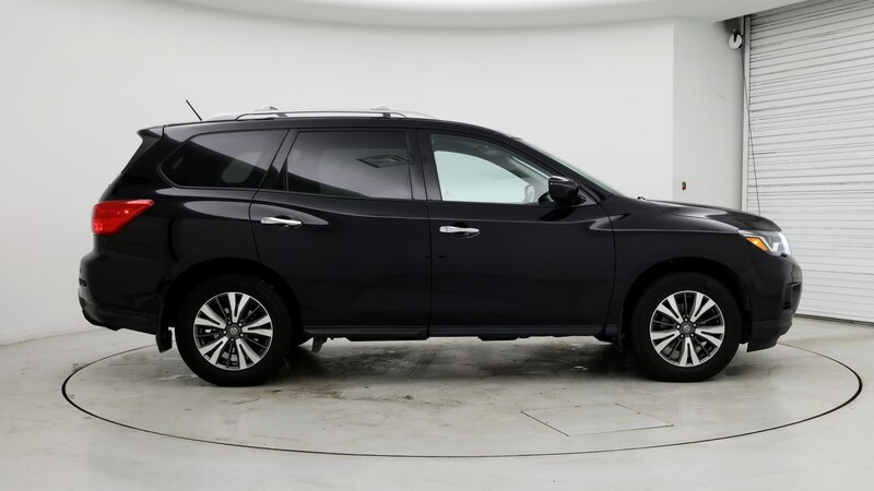 2017 Nissan Pathfinder SV 7