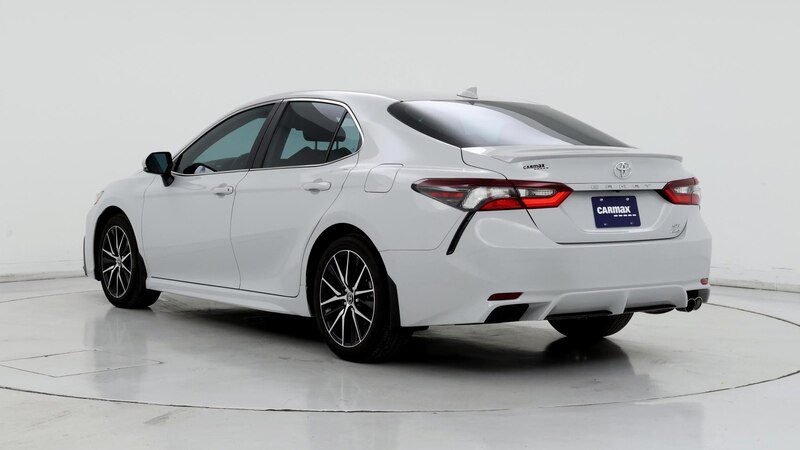 2023 Toyota Camry SE 2