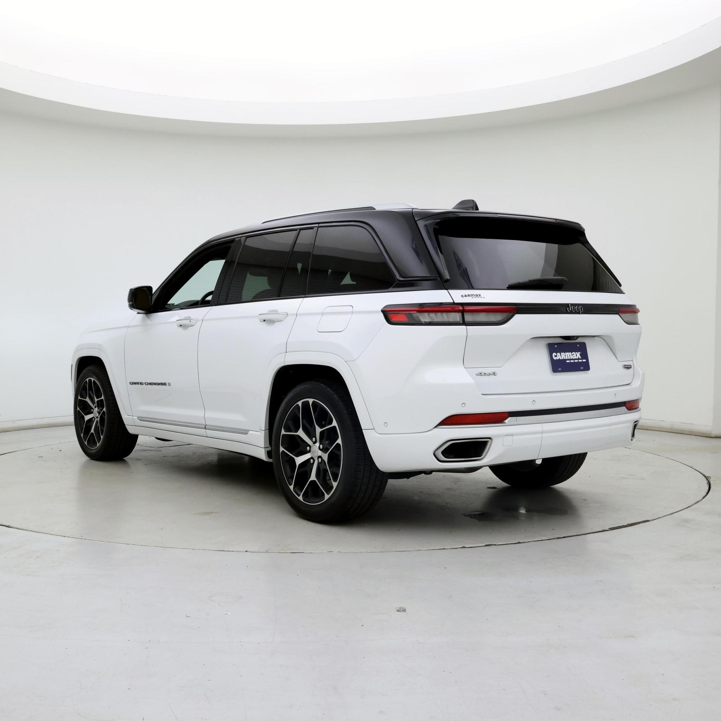 Thumbnail: 2023 Jeep Grand Cherokee - 2