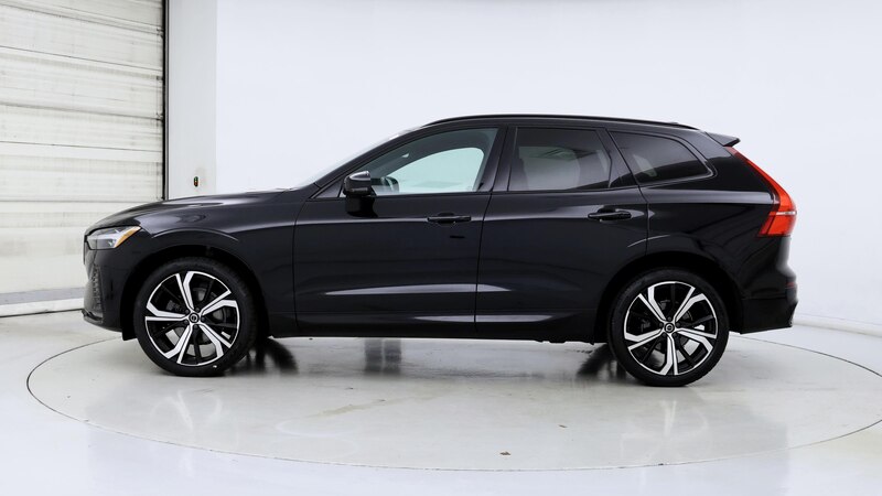 2022 Volvo XC60 B5 R-Design 3