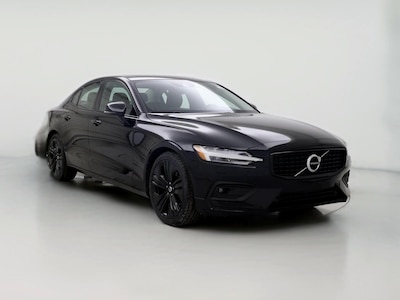 2022 Volvo S60 B5 Momentum -
                Boston, MA