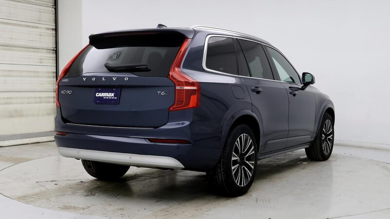 2022 Volvo XC90 T6 Momentum 8