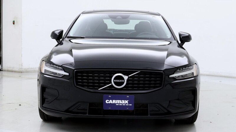 2022 Volvo S60 B5 Momentum 5