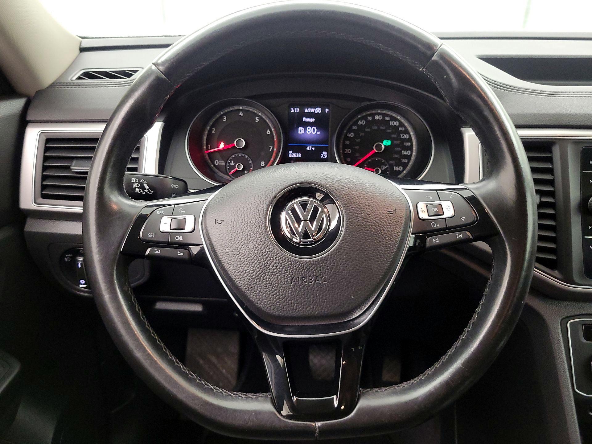 Thumbnail: 2018 Volkswagen Atlas - 10