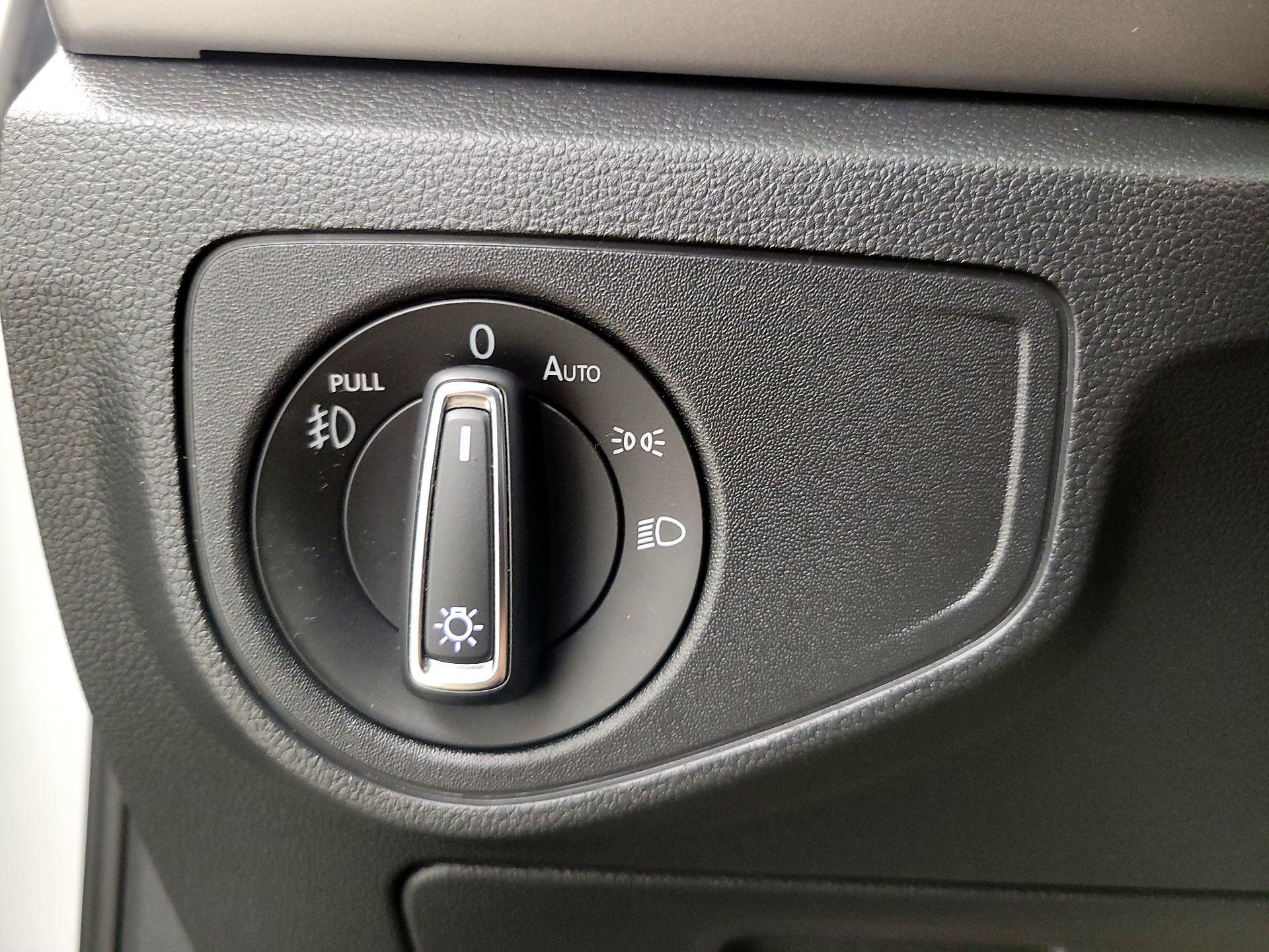 Thumbnail: 2018 Volkswagen Atlas - 13