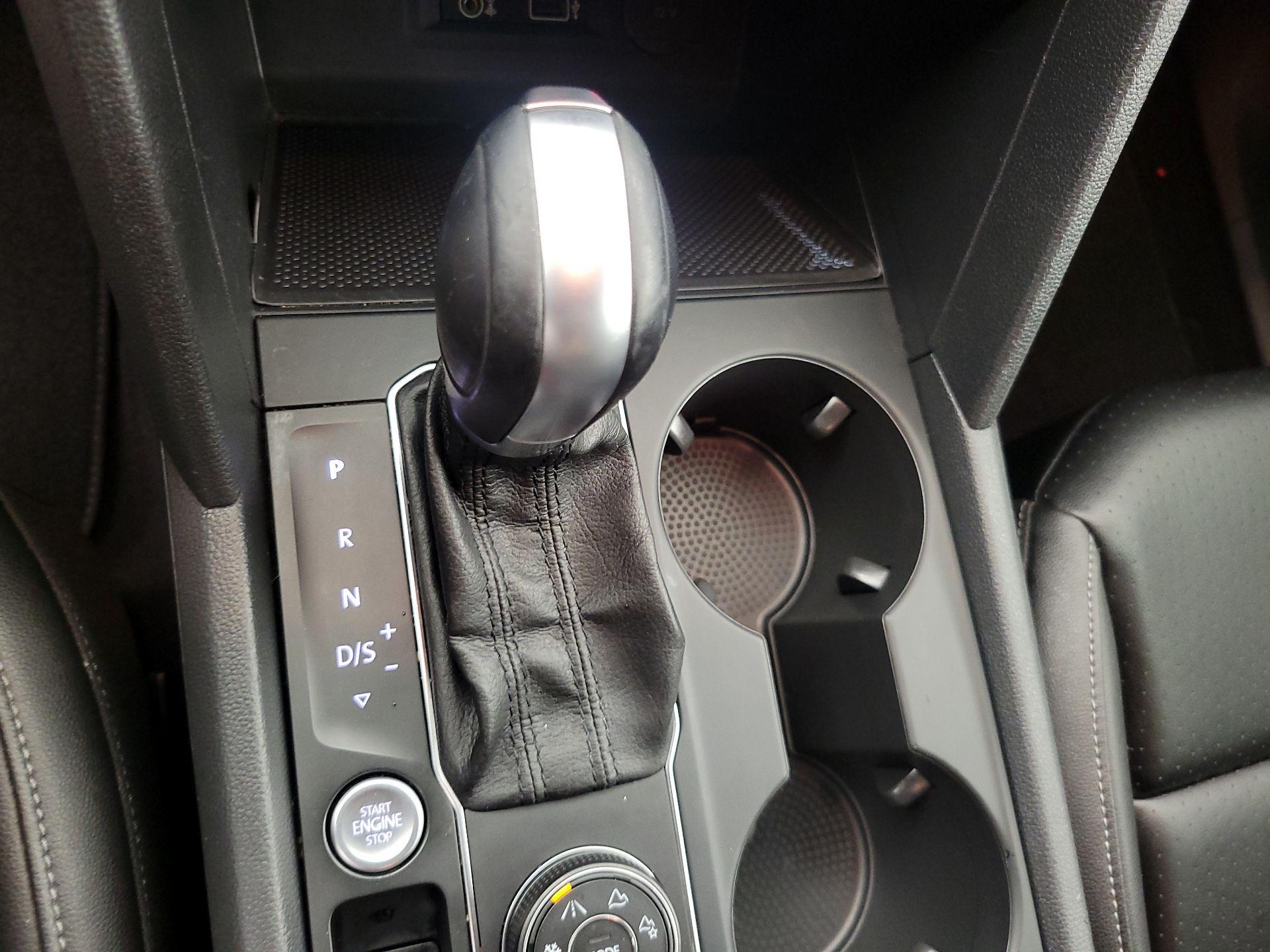 Thumbnail: 2018 Volkswagen Atlas - 17