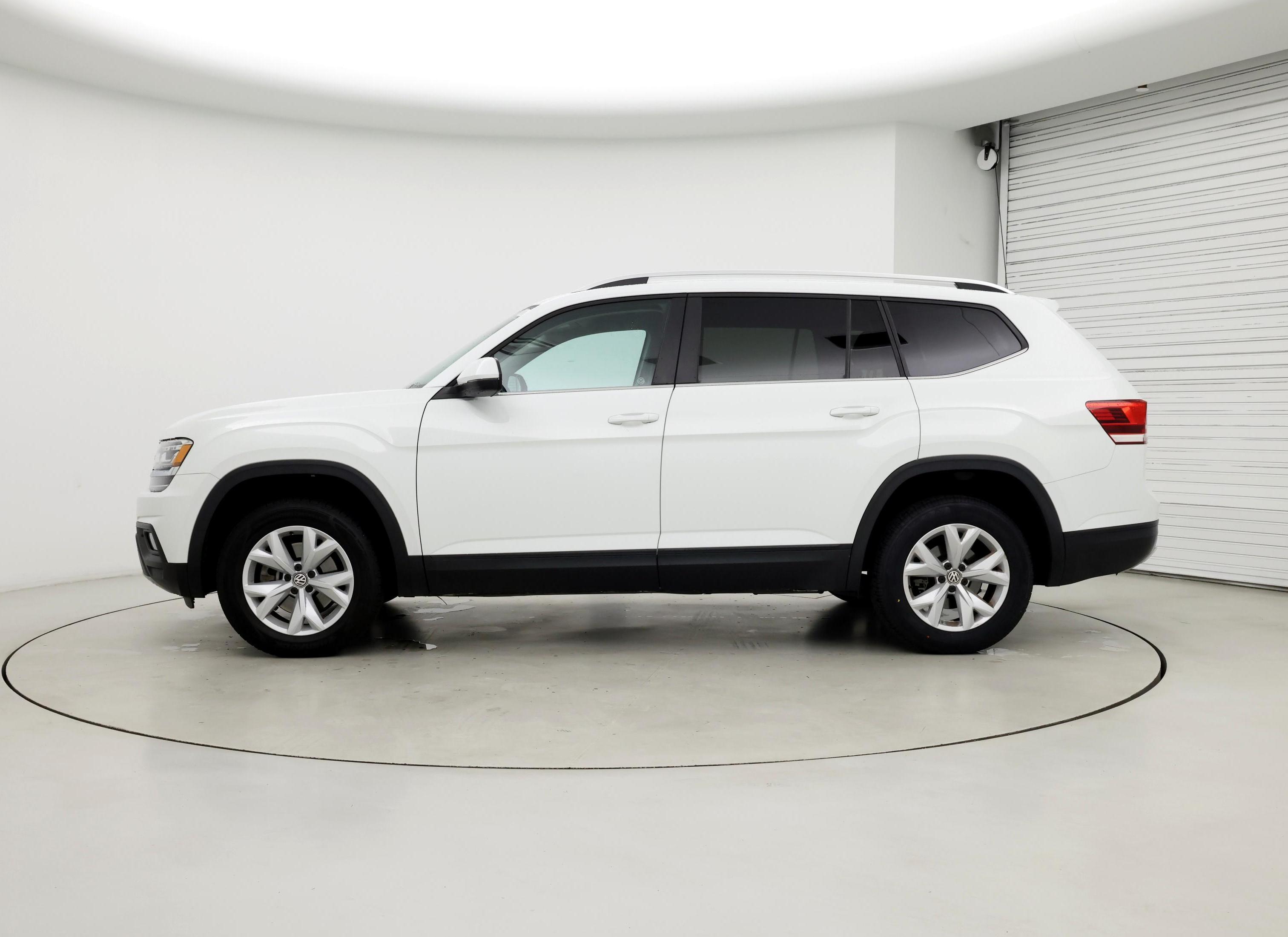 Thumbnail: 2018 Volkswagen Atlas - 3