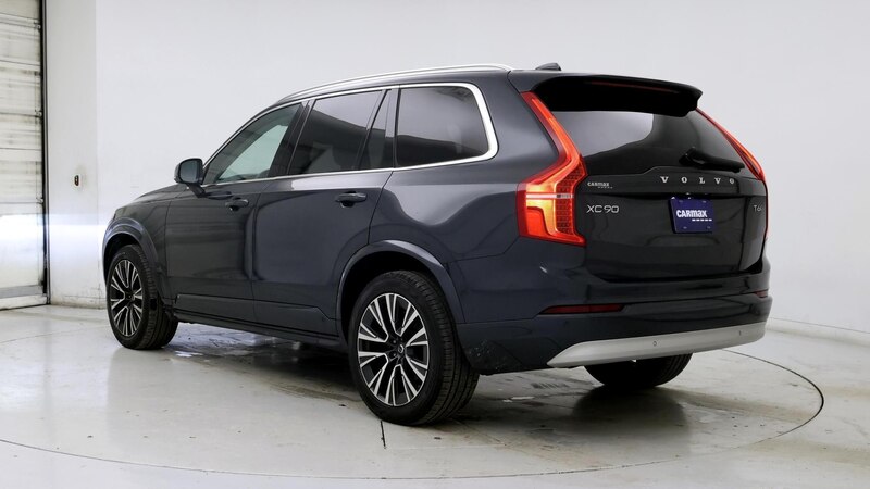 2022 Volvo XC90 T6 Momentum 2