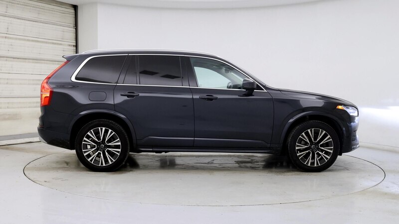 2022 Volvo XC90 T6 Momentum 7