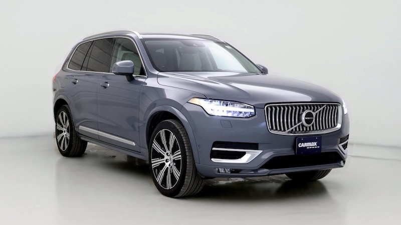 2022 Volvo XC90 T5 Momentum Hero Image