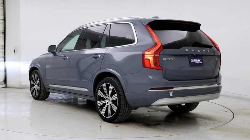 2022 Volvo XC90 T5 Momentum 2