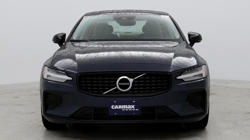 2022 Volvo S60 B5 Momentum 5