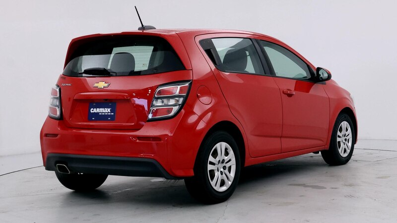 2020 Chevrolet Sonic LT 8