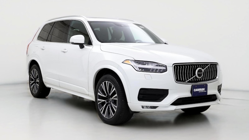 2022 Volvo XC90 T6 Momentum Hero Image